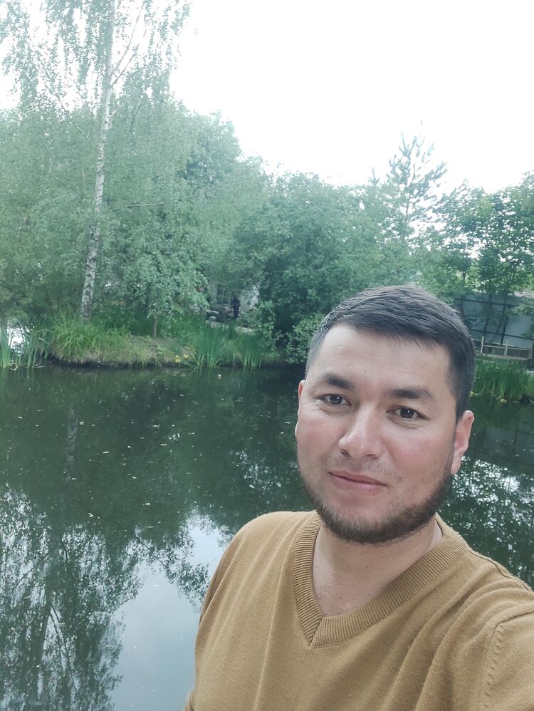  ,   SHamurat, 31 ,   ,   