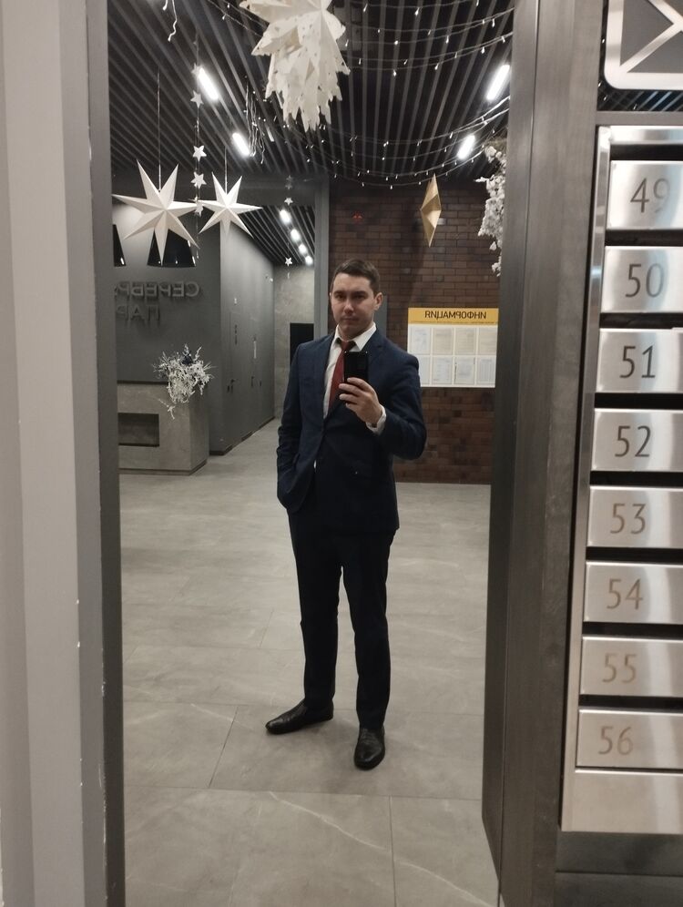  40686615  Mihail, 26 ,    