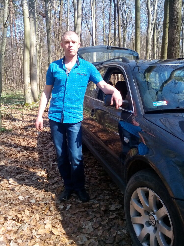  13031005  Andrij, 42 ,    