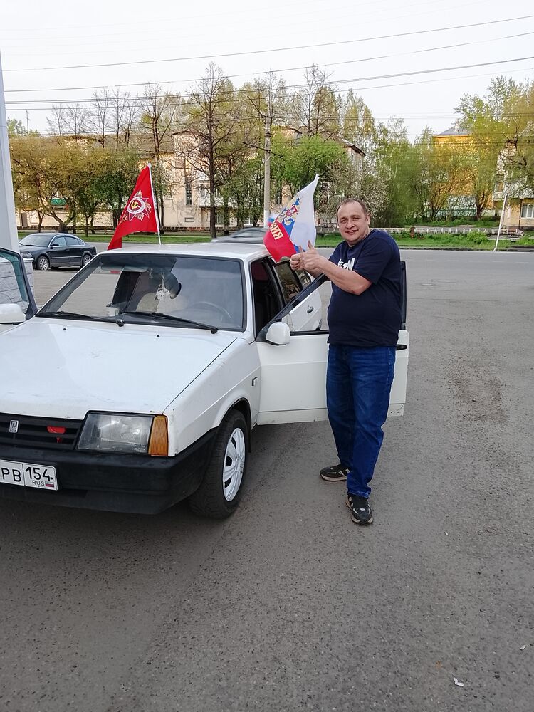  54646965  Pavel, 39 ,    