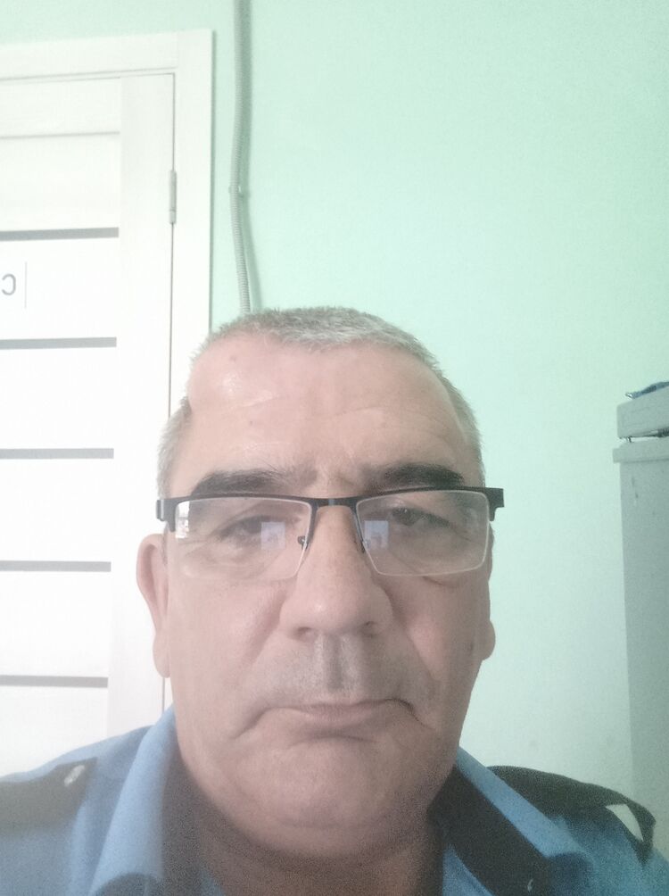  44299975  , 56 ,    