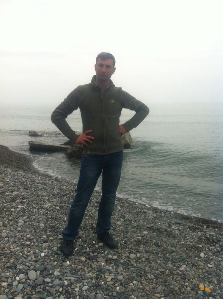  ,   Gio, 38 ,   