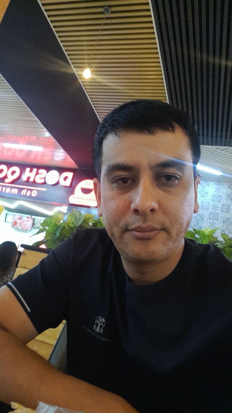  35984475  Ayub, 35 ,    