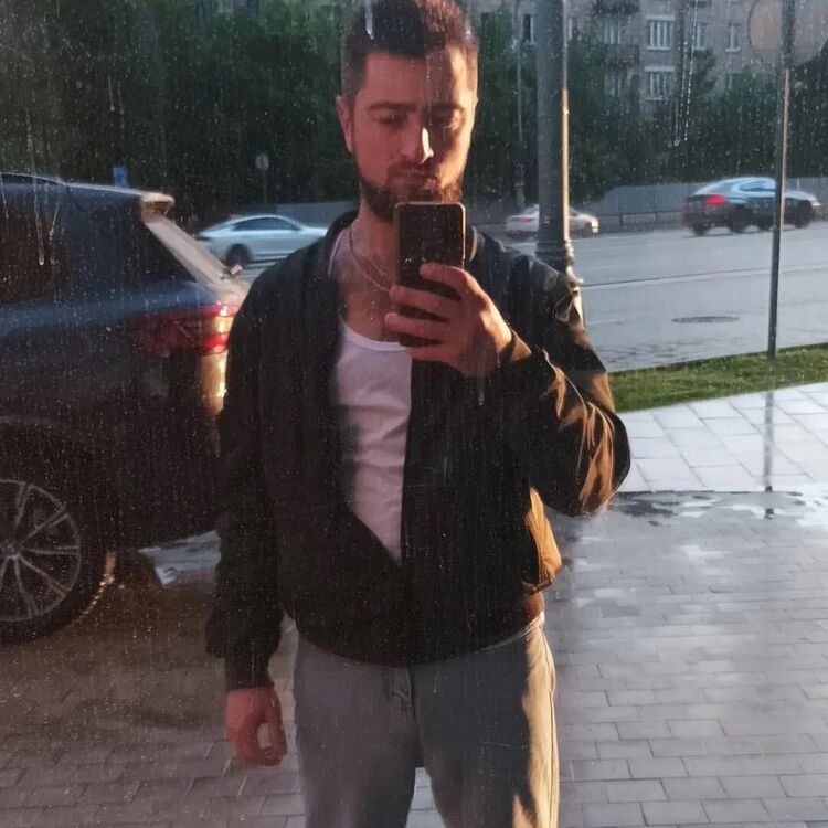  37729235  , 30 ,    