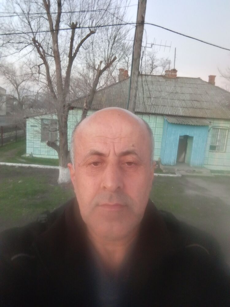  ,   Yura, 47 ,   ,   , c , 