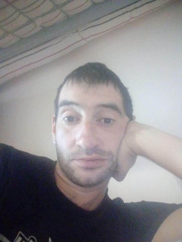  52858135  , 37 ,    