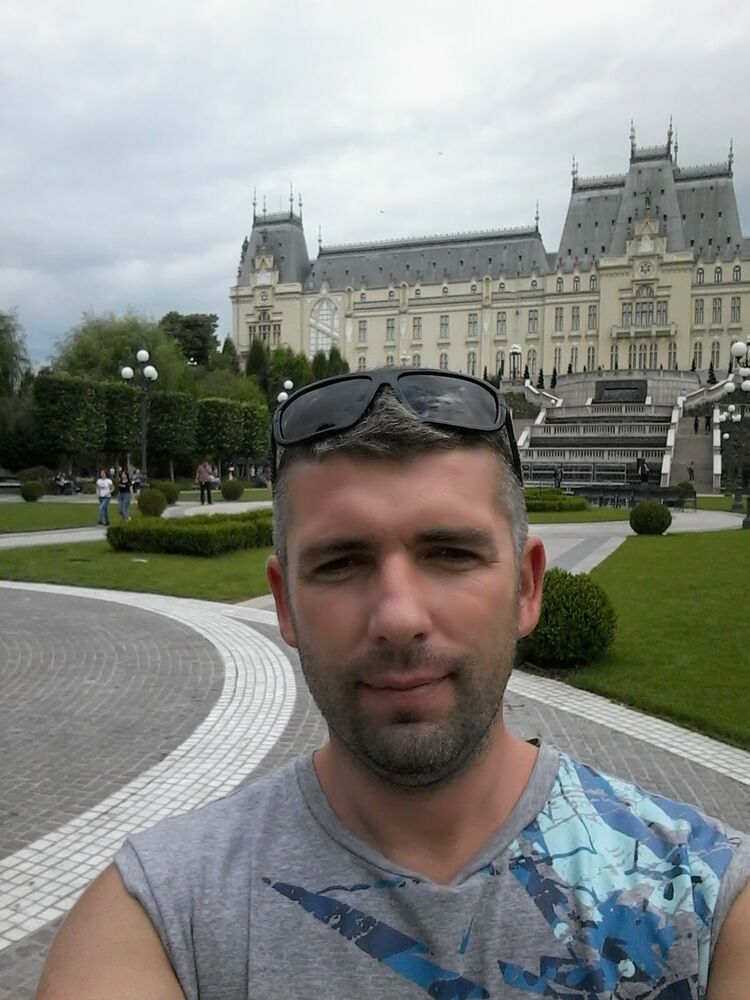  ,   Serj, 42 ,   ,   , c 