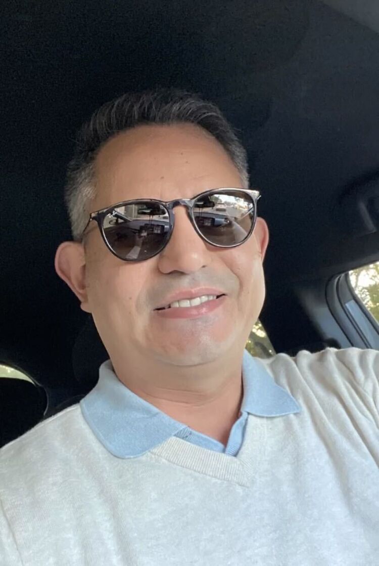  ,   Pedro, 52 ,   ,   