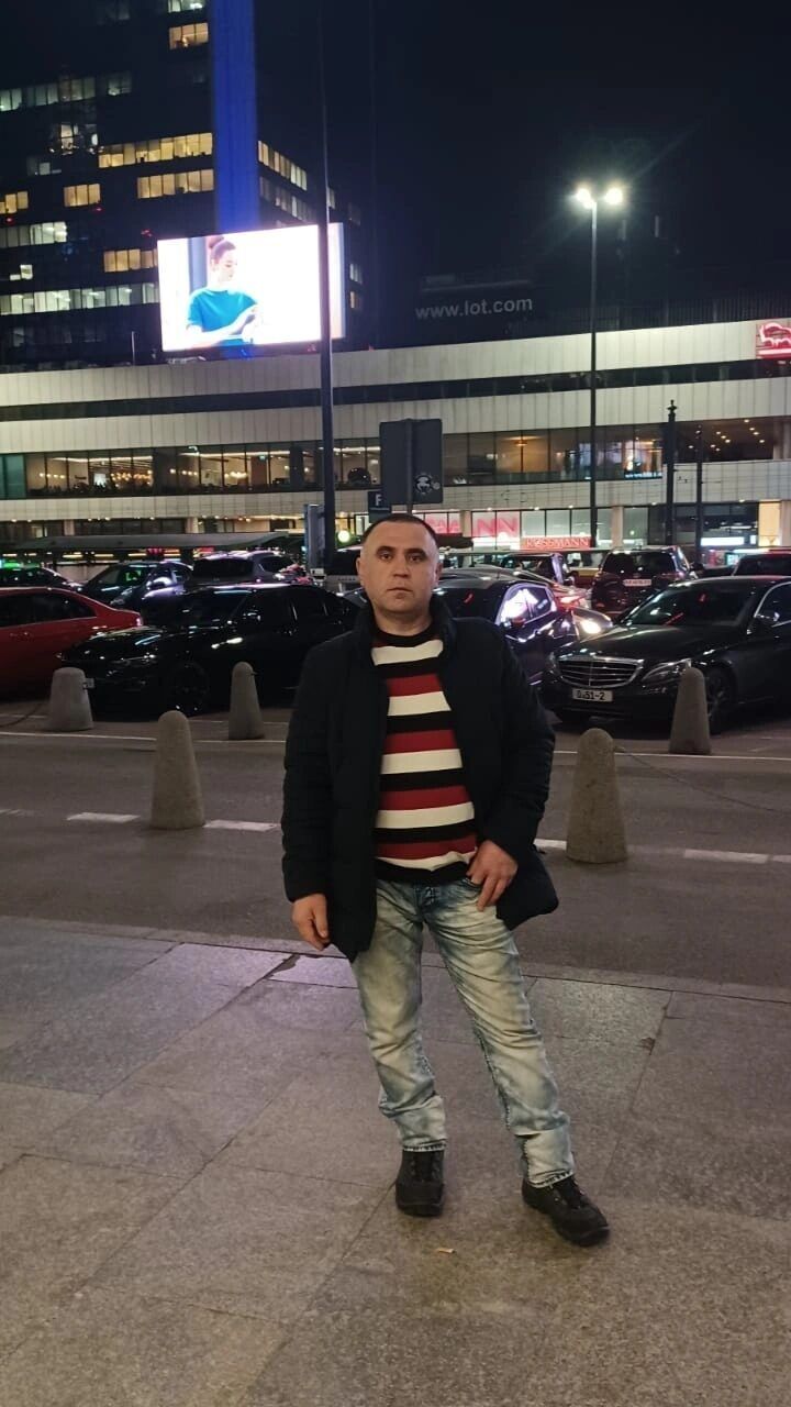 43328555  , 44 ,    