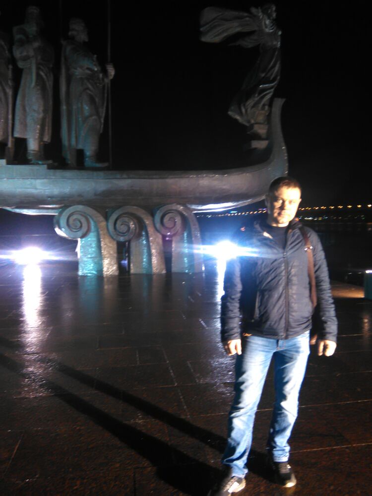  ,   Serhiy, 40 ,   ,   