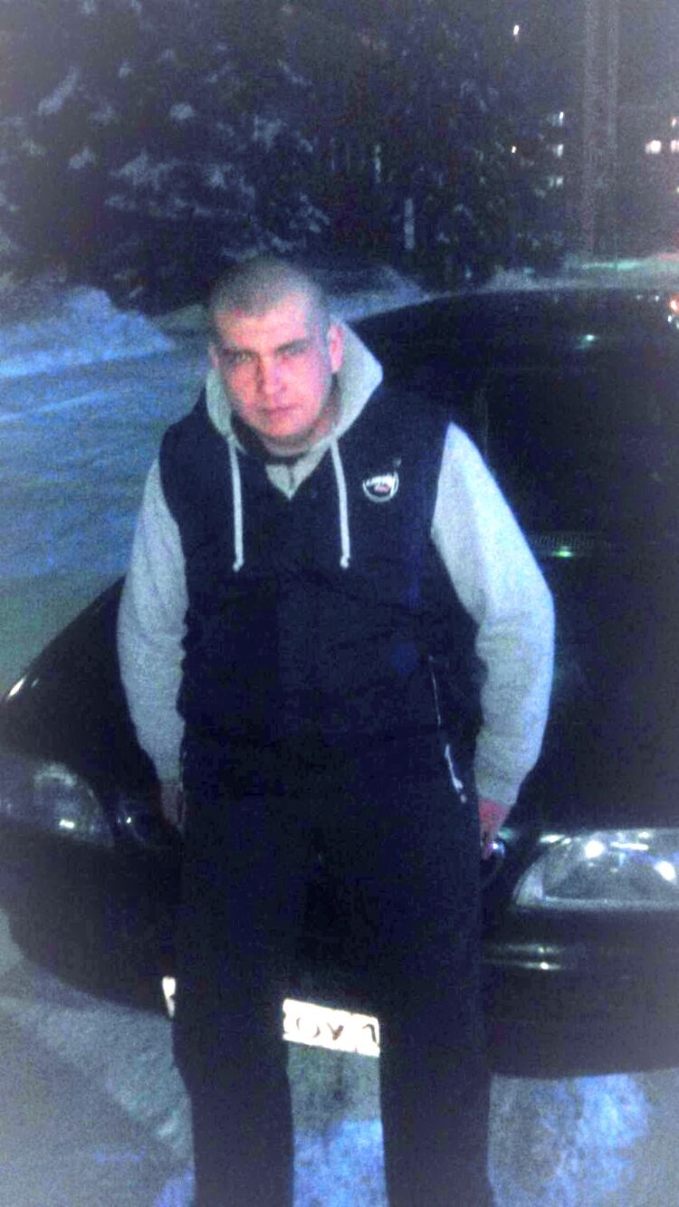  52422875  Ivan, 36 ,    