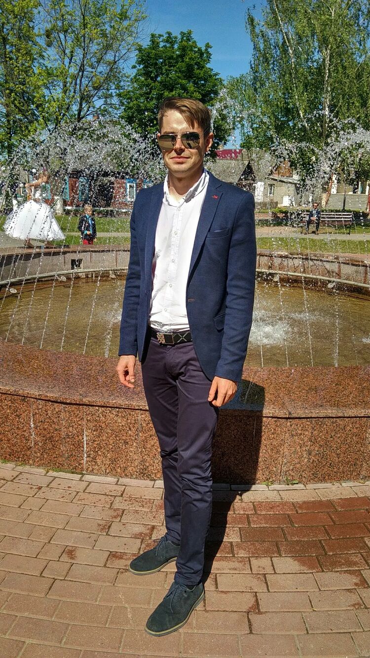  ,   Nikita, 35 ,  