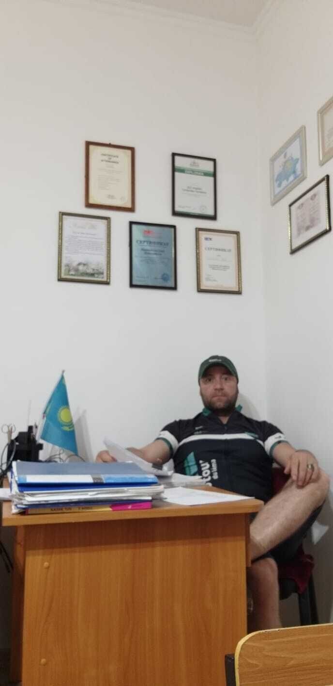  ,   Leo Duro, 40 ,   ,   , c , 