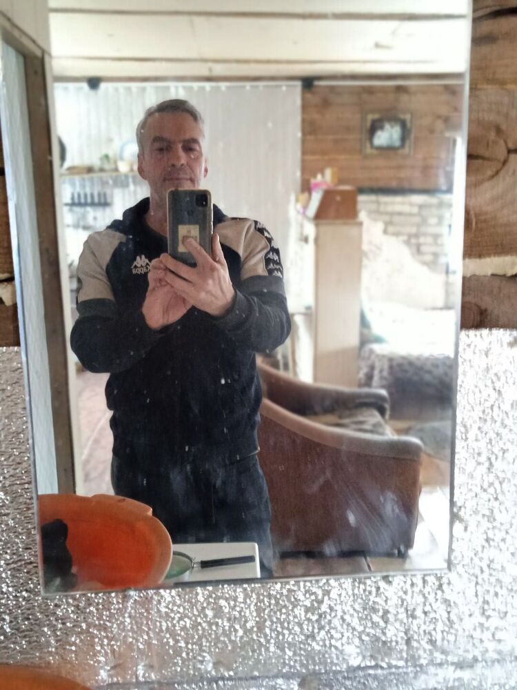  ,   Vadim, 63 ,     