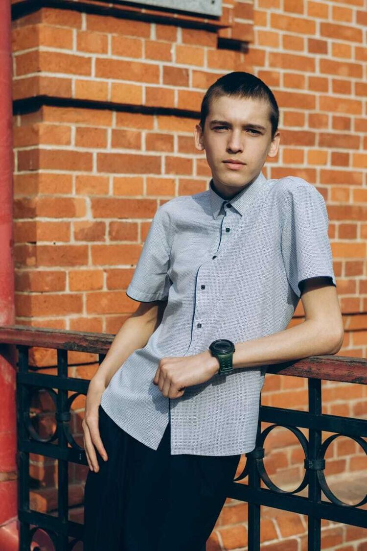  ,   Vlad, 19 ,   ,   