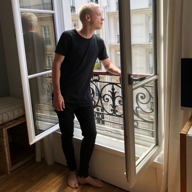  ,   Nikita, 32 ,   ,   