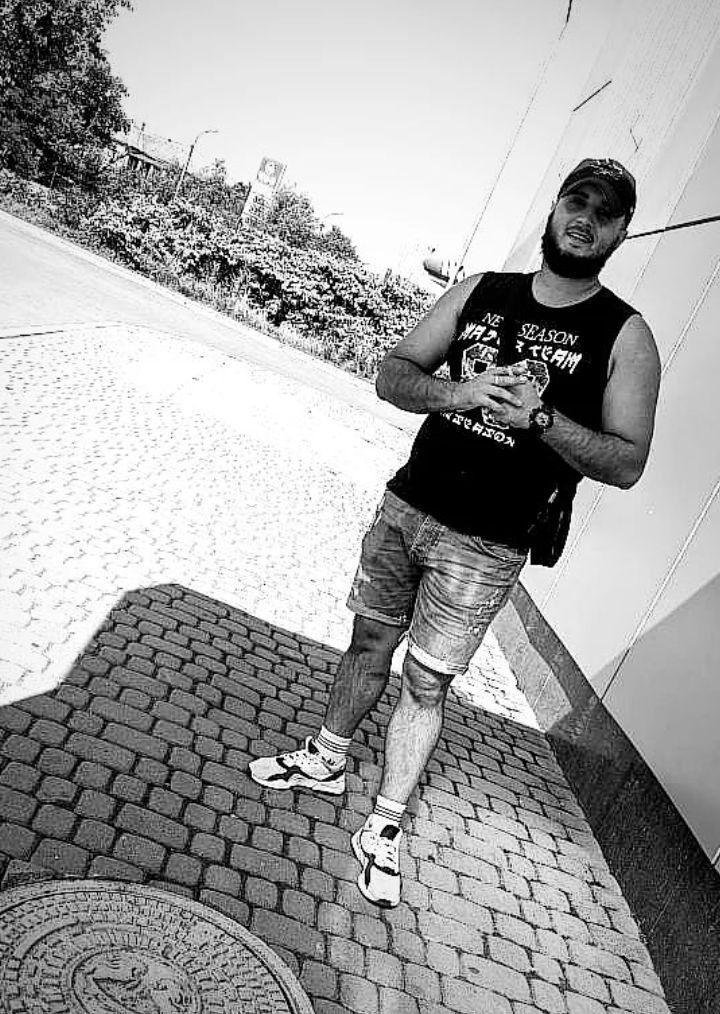  ,   Vlad, 27 ,   ,   , c , 