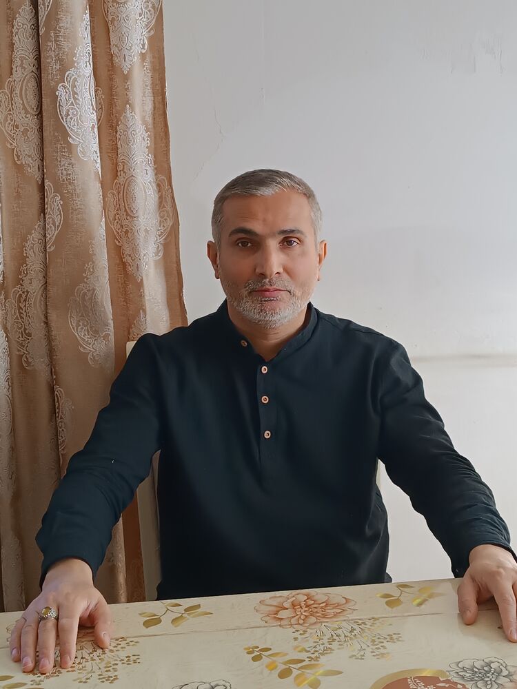  50208135  Ayaz, 45 ,    