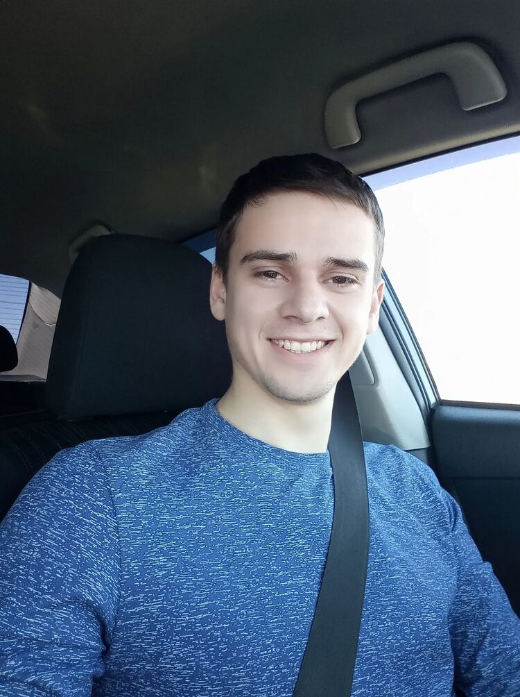  ,   Viktor, 28 ,   ,   