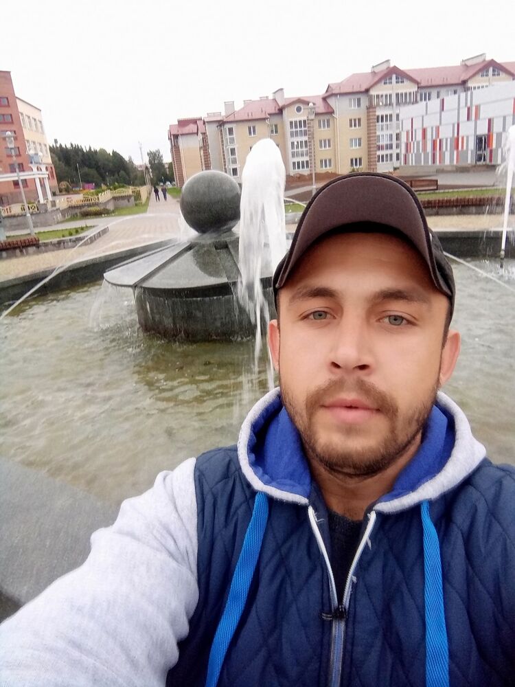  17877365  Fedor, 33 ,    