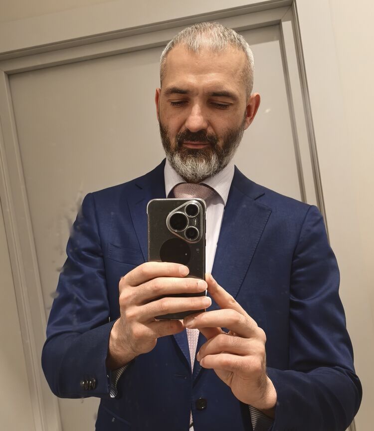  44430815  , 42 ,    