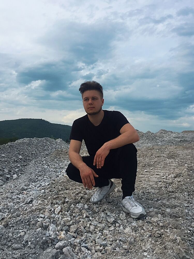 ���������� ���������, ���� ������� Leo, 32 ����, ������������ ��� ������, ����� � ���������