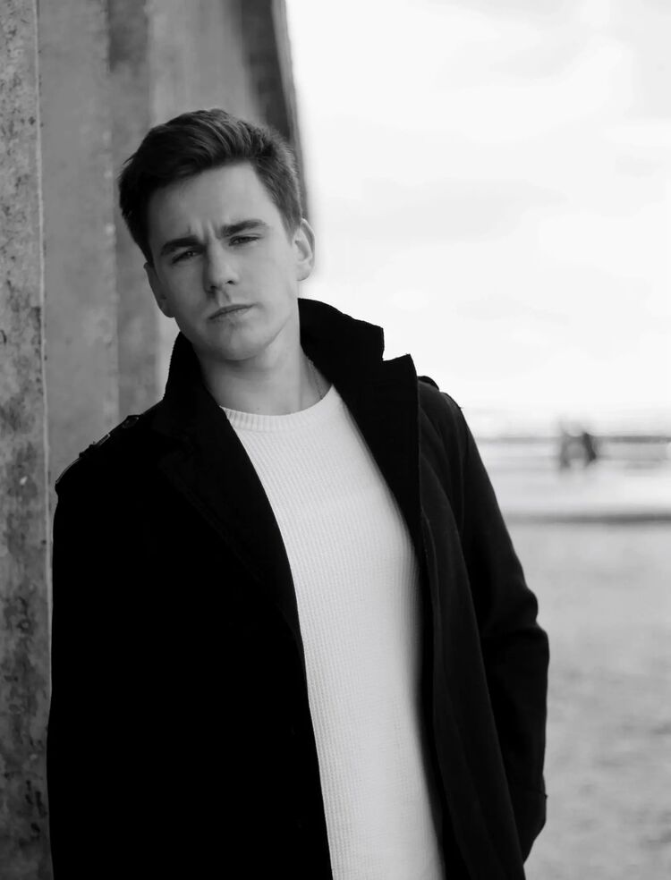 ���� 33119085 ������� ������, 28 ���, ���� ���������� � ������