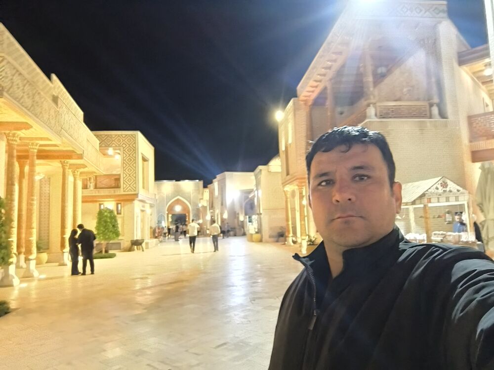  51235085  Akhmedov, 33 ,    