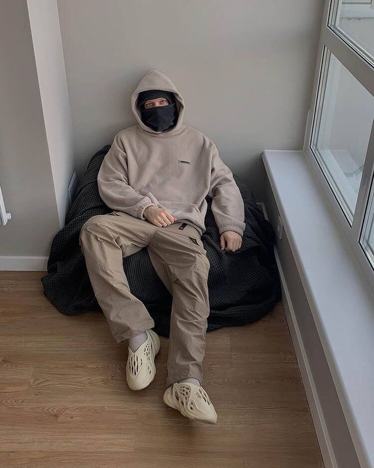 ���� 43745475 ����� Influential, 24 ����, ���� ���������� � �������������