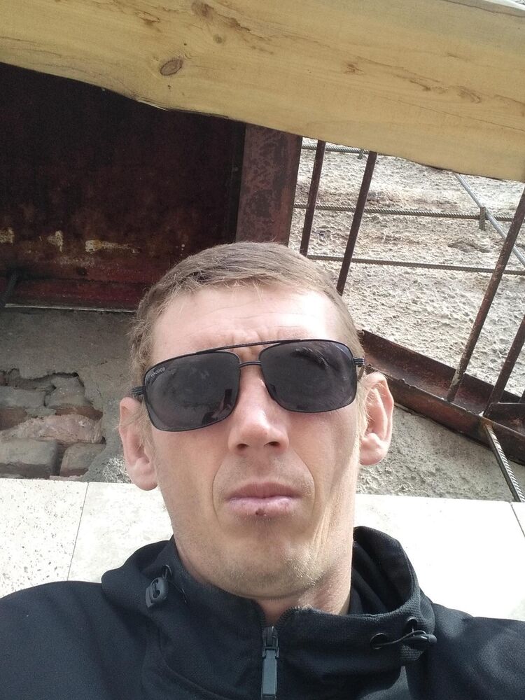  42359415  , 32 ,    