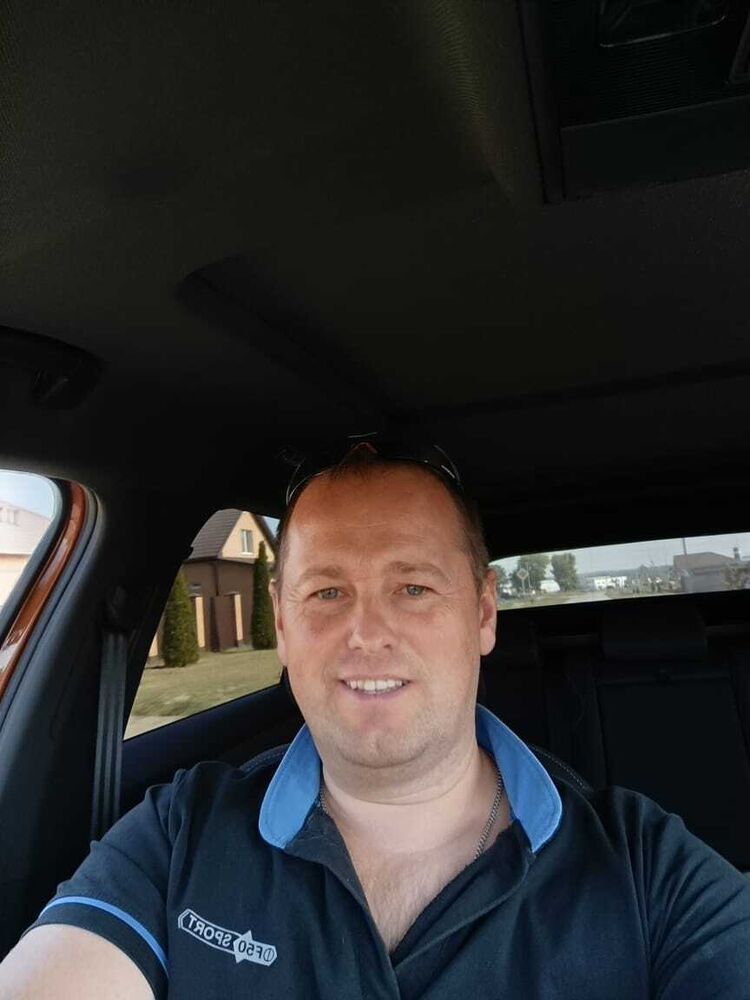  54716235  Vitek, 38 ,    