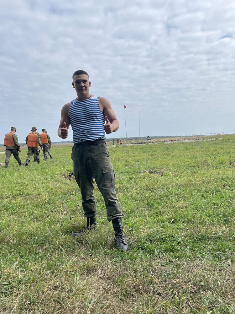  ,   Arseniy, 22 ,   c 
