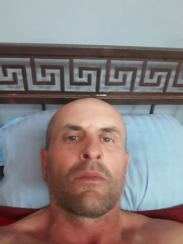  18091295  Ghena, 54 ,    