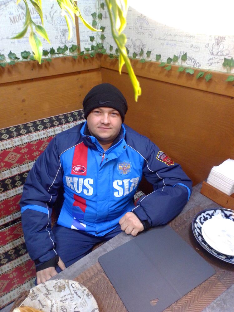 ���� 55352405 ������� Adriano, 34 ����, ���� ���������� � ����������