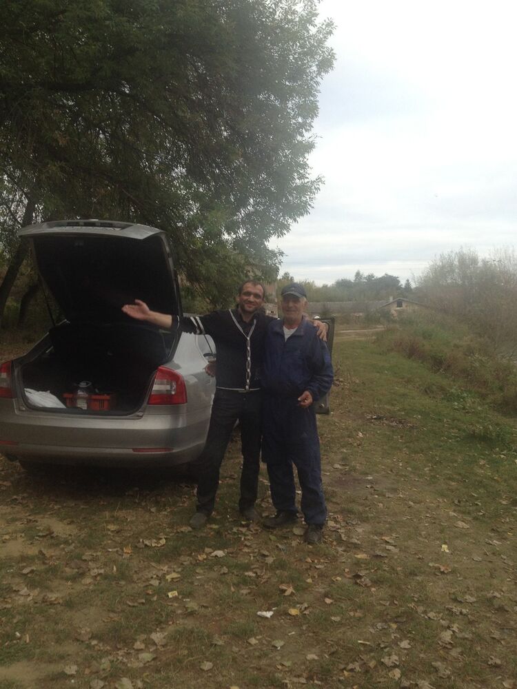  ,   Petr, 42 ,   