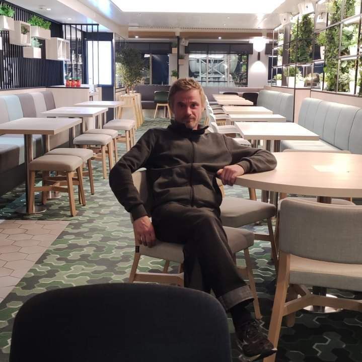  ,   Alex, 40 ,   ,   
