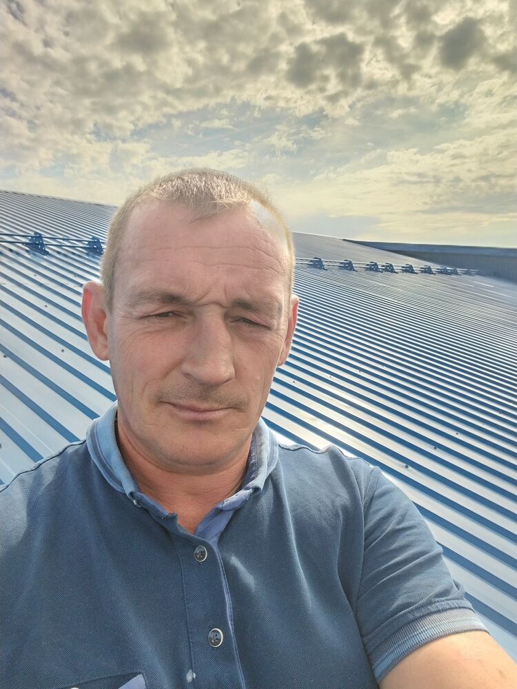  46186305  , 44 ,    