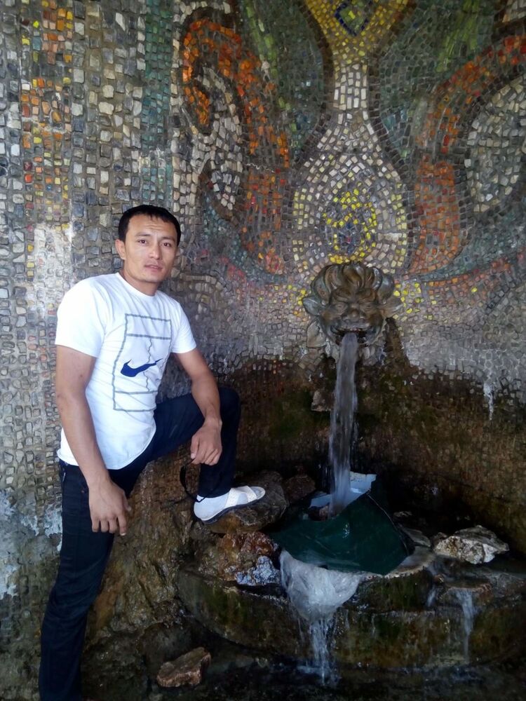 18576165  , 32 ,    