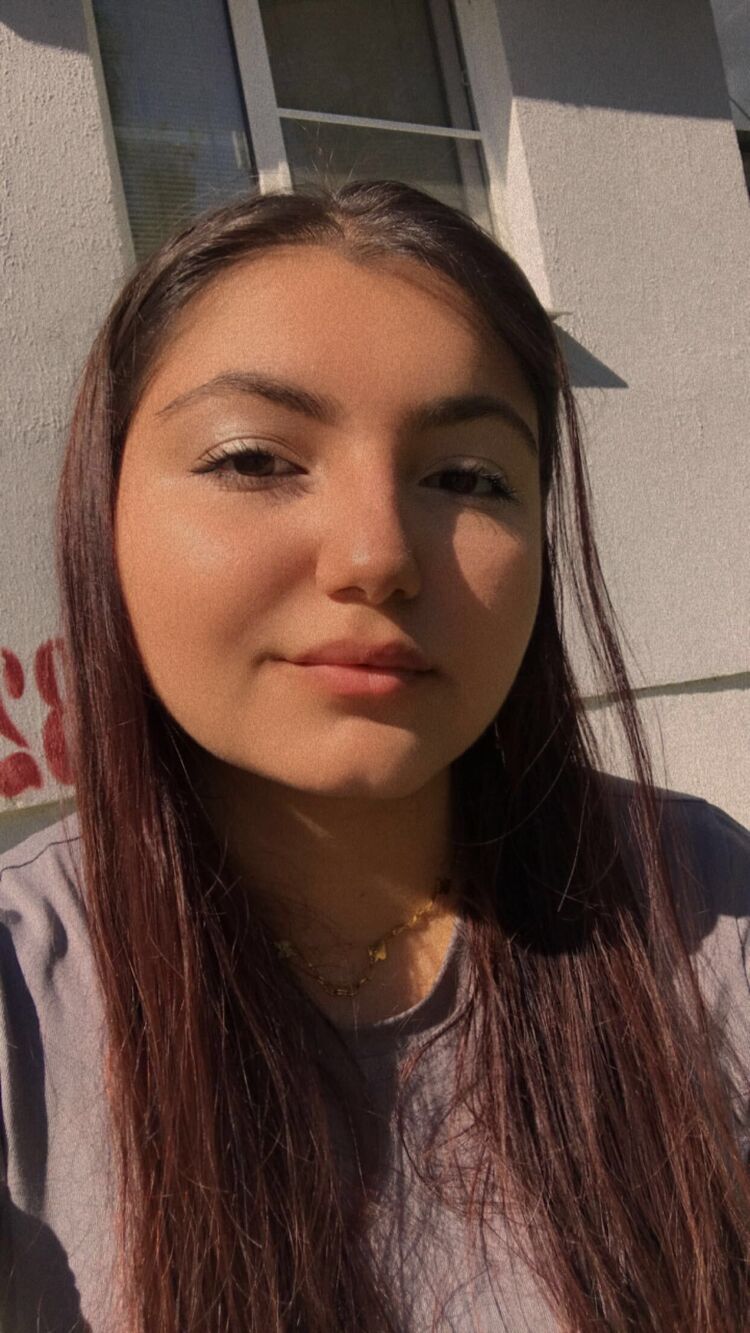  44897315  Dina, 25 ,    