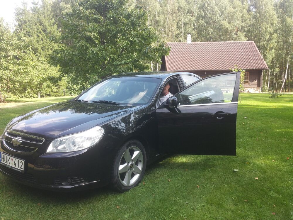  8264015  Laiswas, 57 ,    