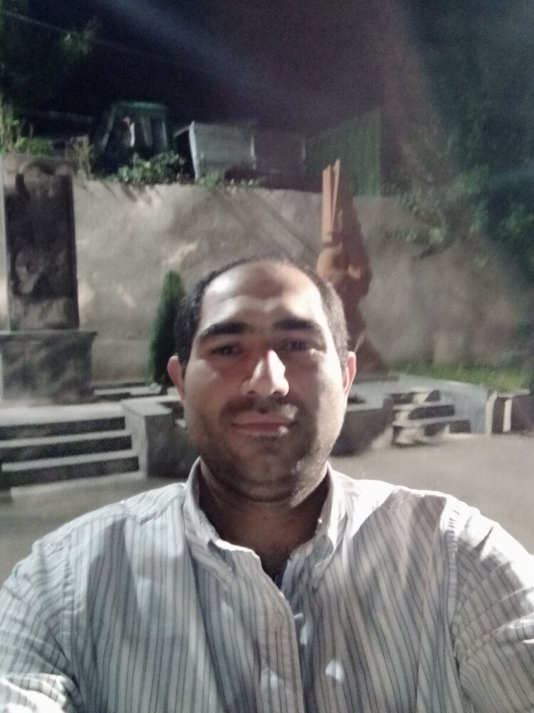  ,   Artur, 43 ,   ,   , c 