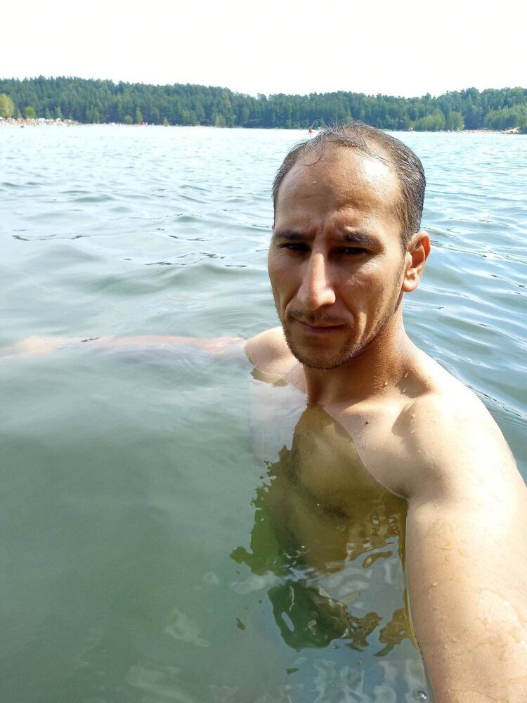  27003665  Elbek, 40 ,    