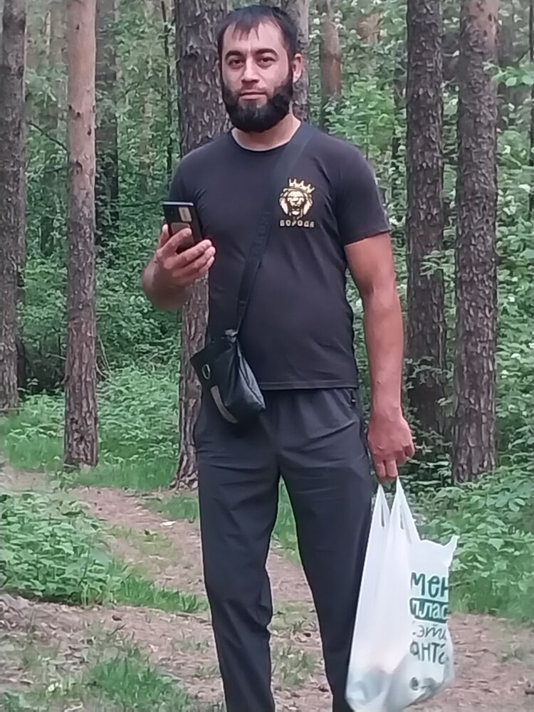  43801335  Rustam, 39 ,    