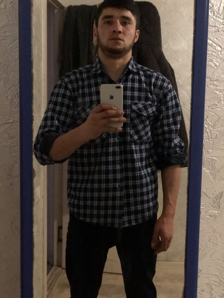  33375925  Umar, 23 ,    