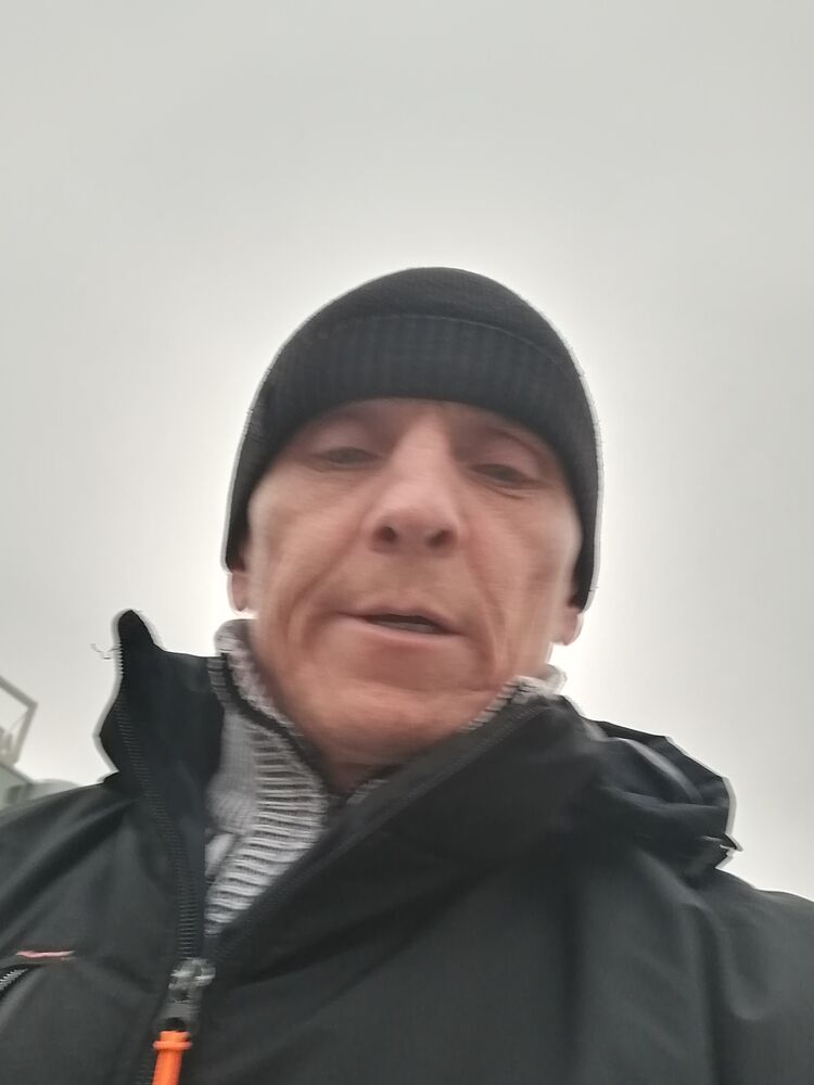  49206255  Vasilii, 49 ,    
