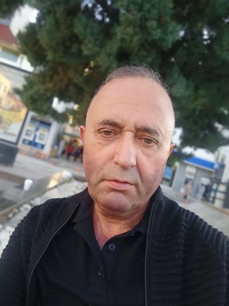  43539035  , 57 ,    