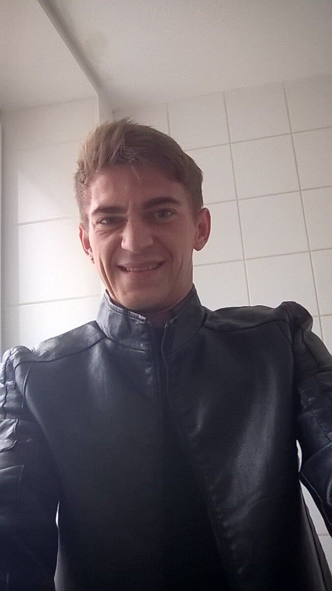  12165805  , 31 ,    