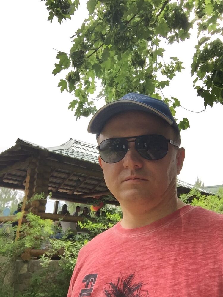  47678135  Sergey, 44 ,    Deleted