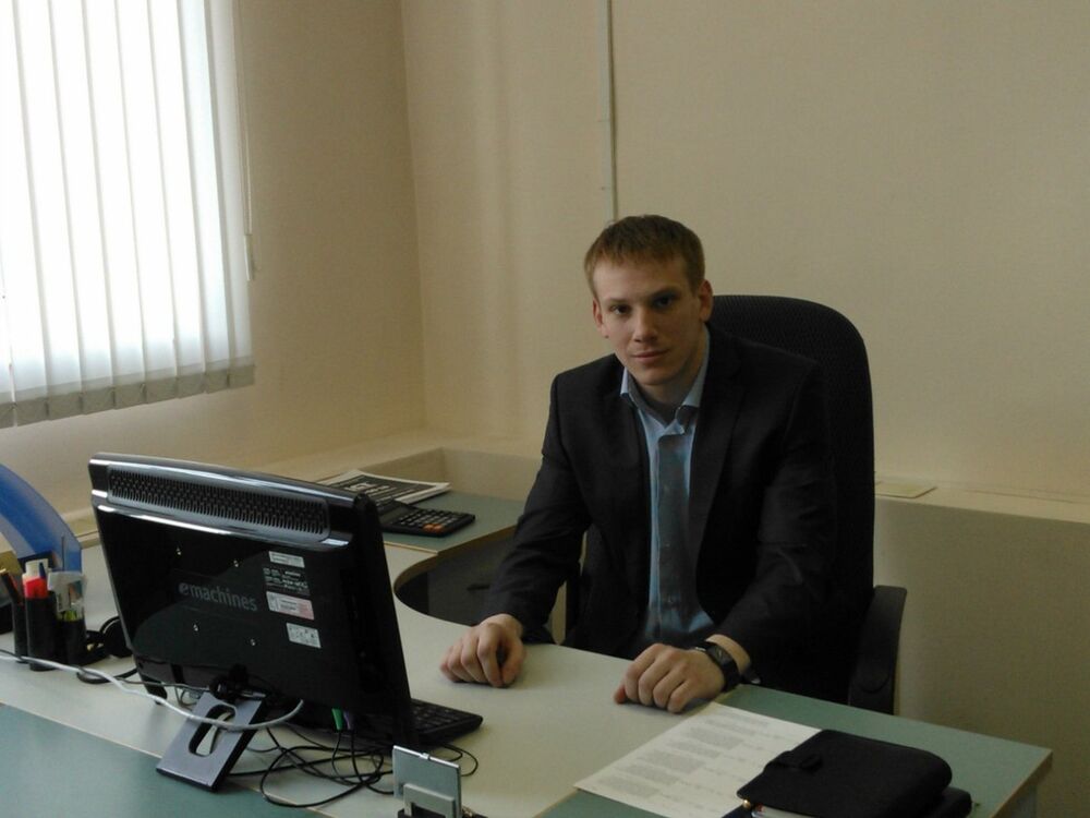  11447675  Artem, 39 ,    