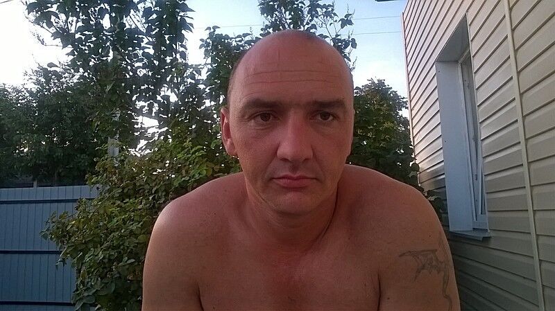  8449335  Maks, 45 ,    